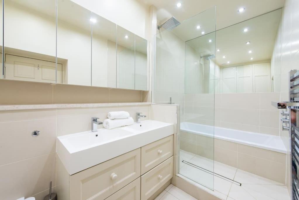 Self Catering , City Centre Apartment With Parking Edinburgh Exterior photo