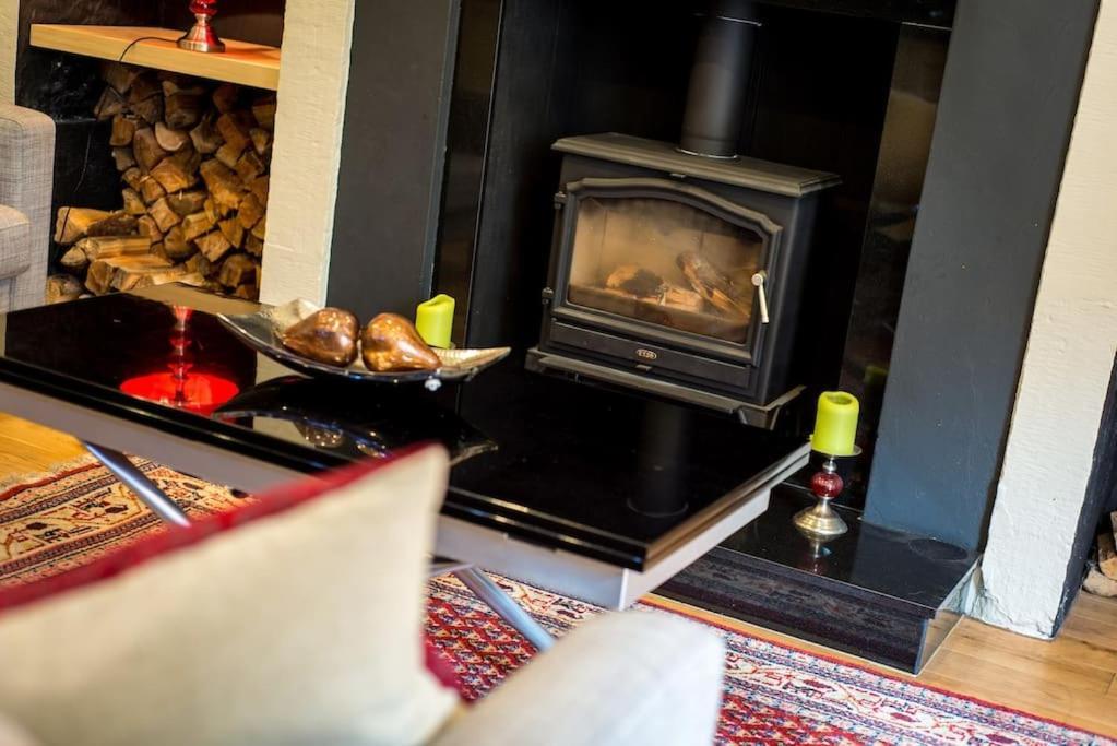 Self Catering , City Centre Apartment With Parking Edinburgh Exterior photo